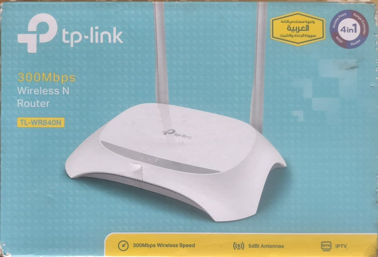راوتر مستعمل قليل 
السعر 15


**إذا كنت صاحب هذا الإعلان وتريد حذفه لأي سبب، رجاءا أرسل رسالة إلى الدعم الفني**