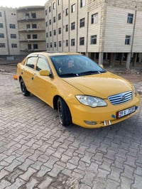 بي وايدي F3 • ٢٠١٣ • رقم واسط