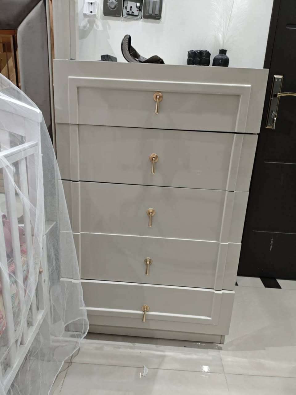 غرفه للبيع بمليون ونص مكانها صوفيه شعدكم غرف للبيع دزولي خاص ابيعه الكم  وموجود بعد هواي غرف داخل الحساب فضلاً وليس أمراً متابعه للحساب


**إذا كنت صاحب هذا الإعلان وتريد حذفه لأي سبب، رجاءا أرسل رسالة إلى الدعم الفني**