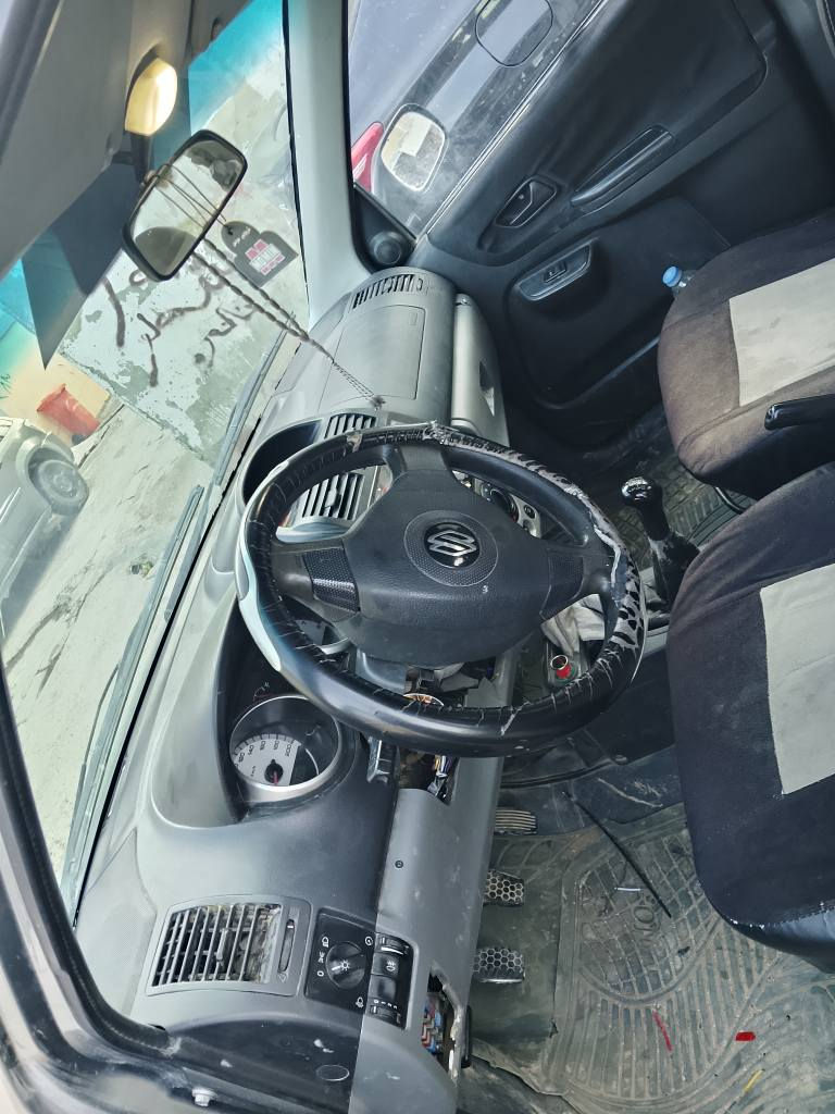 سوزوكي 2008 ياباني  رقم دهوك  الفسفوري گير ومحرك شرط  مكفول من الضربة والصبغ . خدش خفيف بالباب مري كهربائي جامات اثنين كهربائي قفل مركزي شاشة كامرة خلفية التشغيل بصمة سيارة خفيفة وجاهزة واقتصادية نضيف من الداخل والخارج شرط التحويل والوكالة بسمي السعر 58  ومجال قليل و700 $ غرامة ترجع بعد الاتفاق 
للتواصل *********** الشيخان, نينوى
