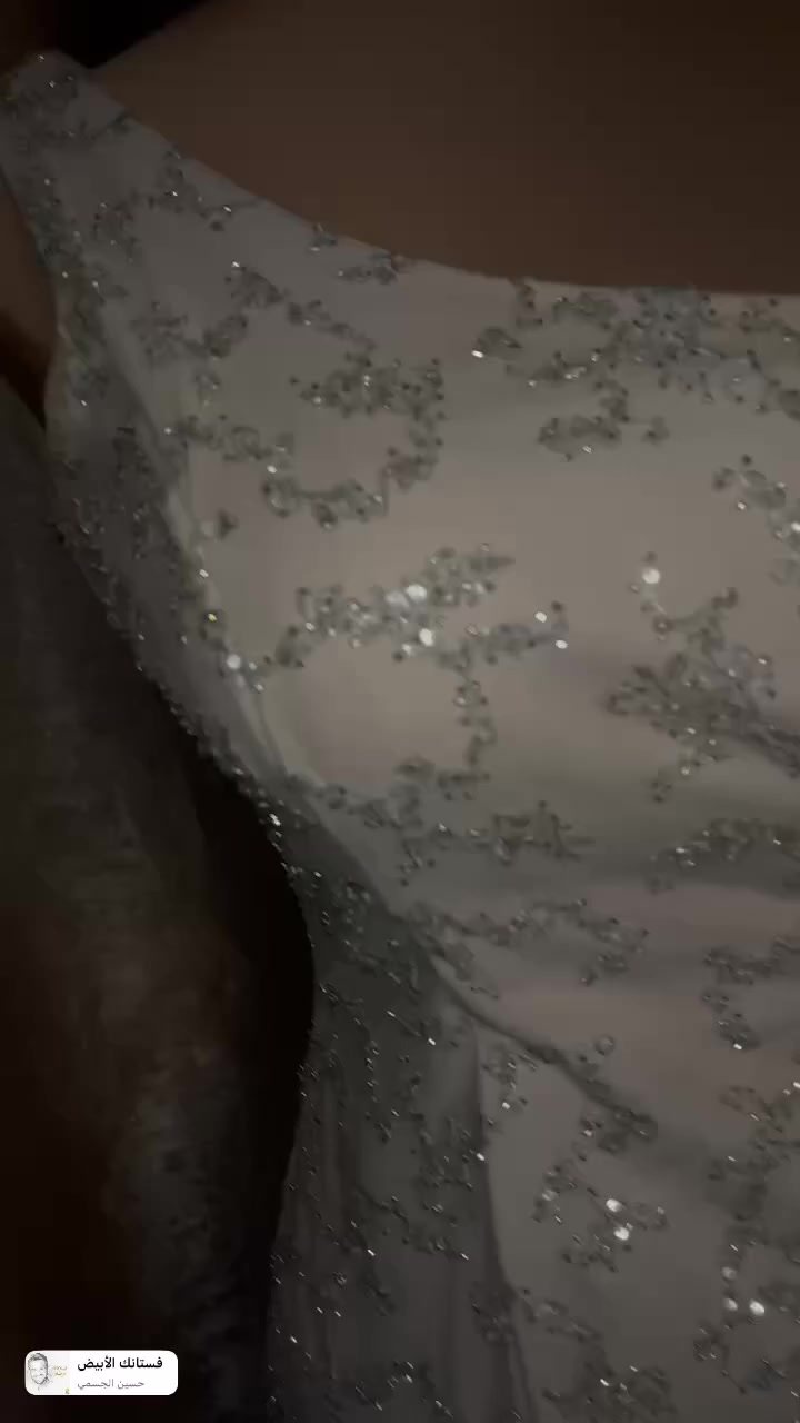 هلو بنات هذا الفستان اخذته قبل فترا لبسته ع كد ساعتين اخذته ب٢٥٠ ابيعه بسعر مناسب جدا
يلبس قياس ٣٦-٣٨


**إذا كنت صاحب هذا الإعلان وتريد حذفه لأي سبب، رجاءا أرسل رسالة إلى الدعم الفني**