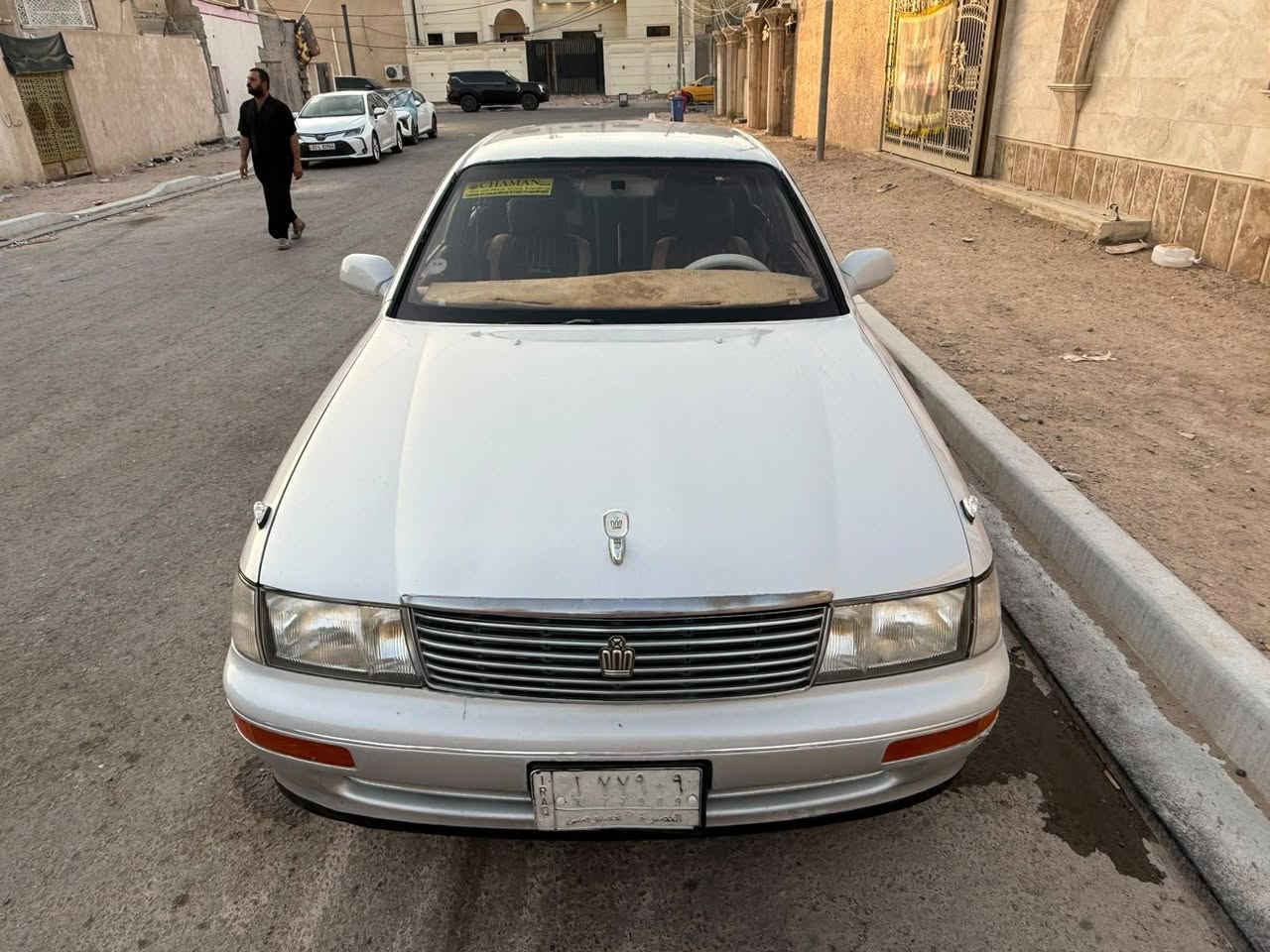السلام عليكم من رخصت الادمن سيارة بطه متصل للبيع الون لؤلؤي الموديل 1992 سيارة مكفولة من الكص والنغل جثة والعيب الشرعي سيارة مكينه وكير جدد ثنين ونص رقم سيارة بصرة اليف مشروع وطني سيارا جديدة مال جناي جاهزا مجهزا حدادة جديدة تخم تايرات جدد كهربائيات كلها شغاله دواخل جدد مكان سيارة بصرة  السعر 49 وللاستفسار على الرقم *********** البصرة, العراق

