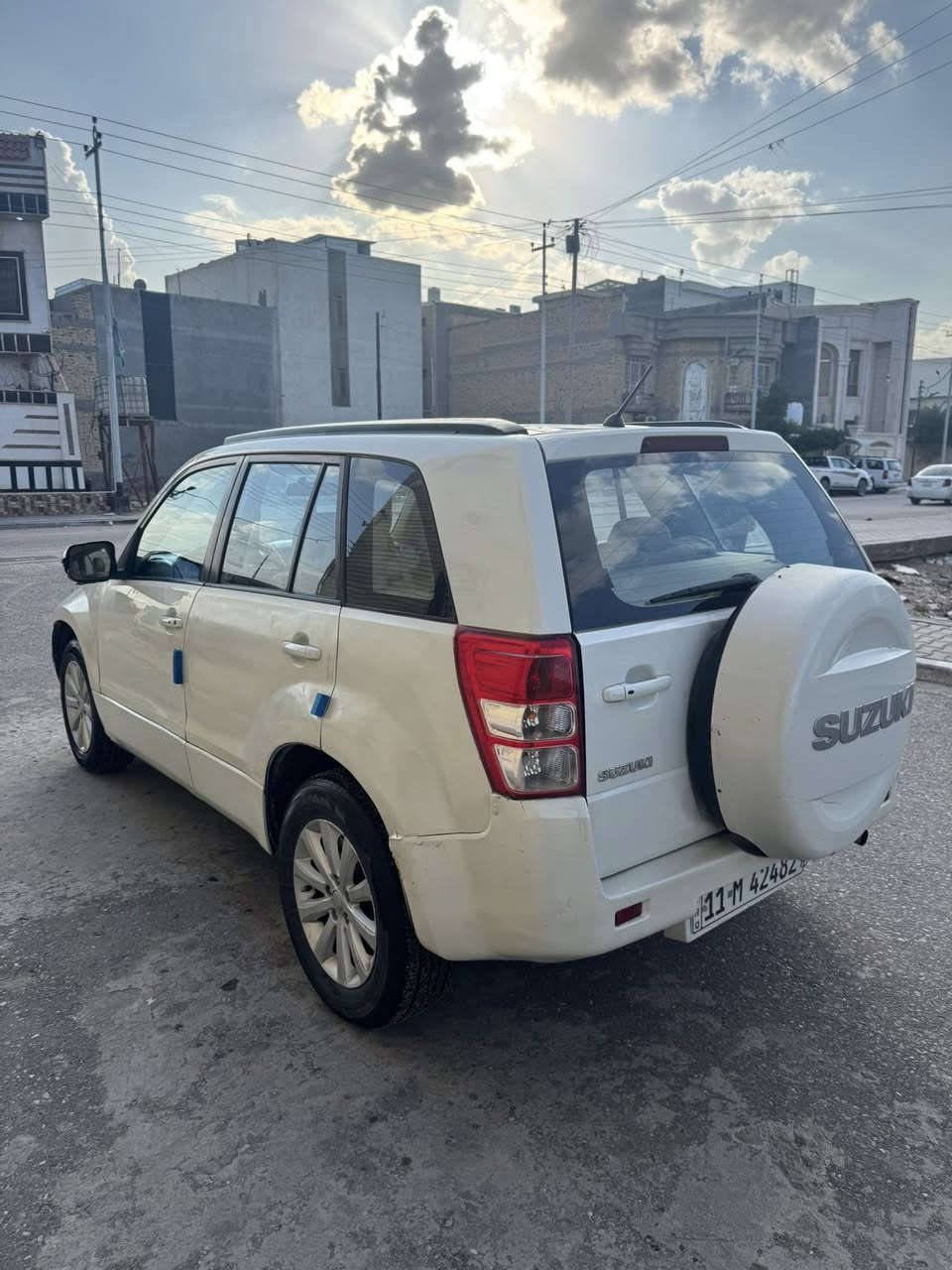 بيع او مراوس سازوكي كراند فيتارا 2014 رقم جديد تحويل محرك 4 سلندر بلاد مكينه كير كفالة حداديه عامة جديده تخم تاير جديد كهربائيات كلها شغالة تبريد ثلج سياره جاهزه كل نقص مابيها شادلها دوشمه و دواخل بيجي نظيفه سياره فور ويل واكسل المرغوب كفالة من الضربه و التبديل بيها قطعتين صبغ وقطعتين كلير موجود سونار بالمنشور العنوان بصره السعر 80 هـ***********
