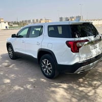 جمسي اكاديا مديل ٢٣ sle ماشيه ١٢ الف كيلو متر جديده سياره  محرك الفين ...