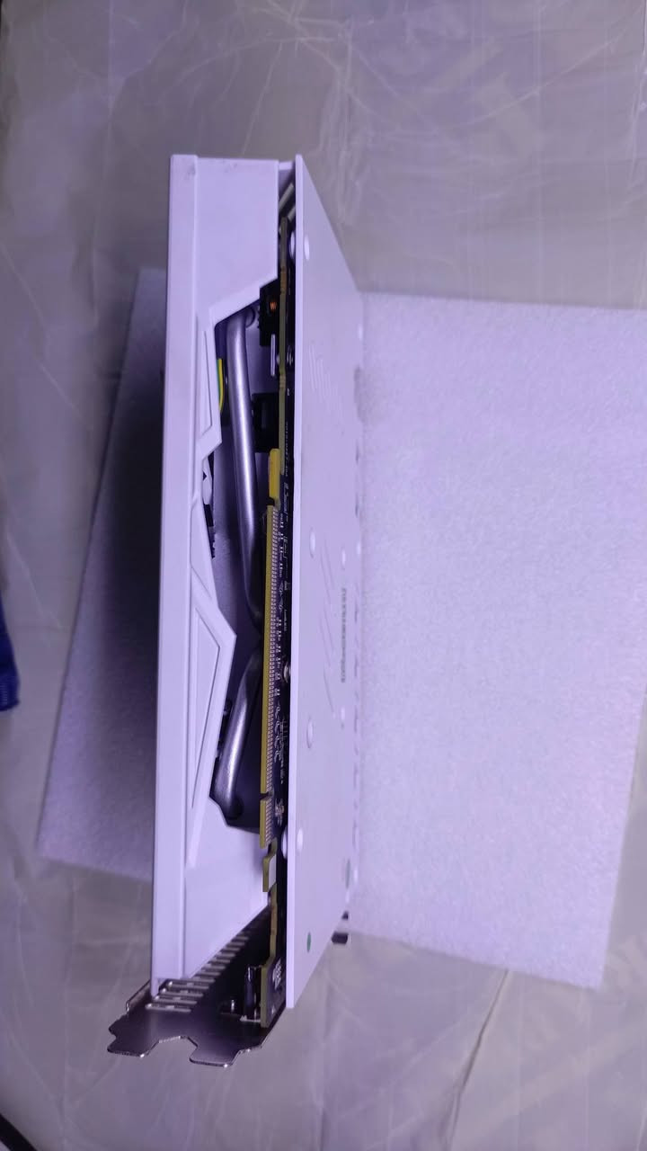 🔥 للبيع كروت شاشة نظيفة ومفحوصة 100% 🔥
1️⃣ RX 580 2048SP
2️⃣ AMD Radeon RX 470
 تم الفحص الكامل ببرنامج FurMark
حرارة ممتازة ومستقرة
rx580 بـ80الف
rx470 بـ60الف 
واتساب 
***********
