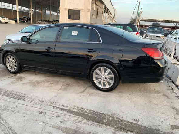 ئەمریکی
تويتا ئه ڤه لون ٢٠٠٩
٢ بارچه بوياخ بى ناوگرتن 
گیر و مەکينه به شه رت 
ره قه مو سه نه وى تازه يه 
نرخ١٠٩  گه لاو معامه له 
***********سليمانى Singapore
