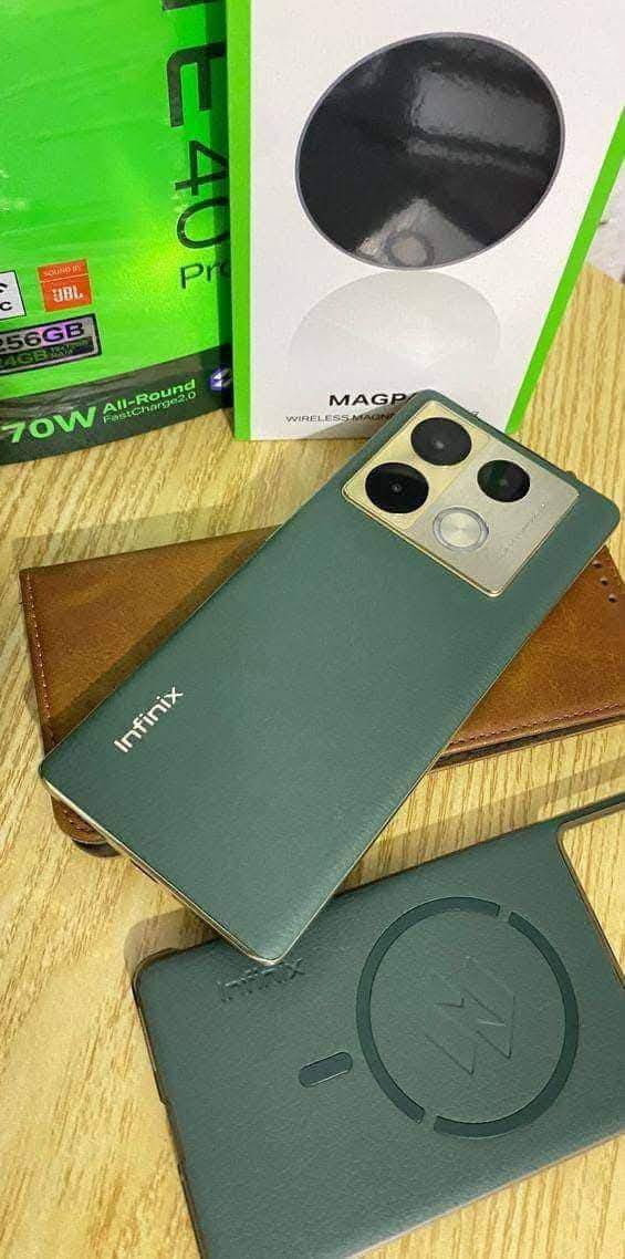 سلام عليكم
جهاز :Infinix NOTE 40 Pro+ 5G
جهاز اخو جديد استعمال شخصي وليسه العاب
ذاكره 256 
رام 12+12نسخه خاصة يعني 24 يصير👉
بطارية4600
شاحن 100واط حقيقي ويدعم خاصية الشحن
الذكي +السريع سوبر جارج
الجهاز غراضه كاملة ستعمال سبوع فقط سعره ٣٠٠ او مرواس مكاني النجف  حي ميسان


**إذا كنت صاحب هذا الإعلان وتريد حذفه لأي سبب، رجاءا أرسل رسالة إلى الدعم الفني**
