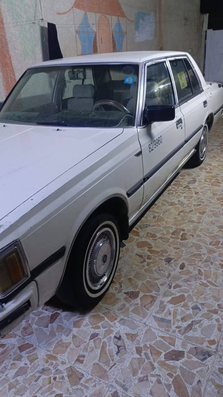 سلام عليكم سياره سوبر البيع مديل 82سياره مكينه و كير ونجي رقم ديالى نكليزي بسمي تحويل ثاني يوم  مكان بغداد حي اور السعر 45وبيه مجال رقم /***********/***********
