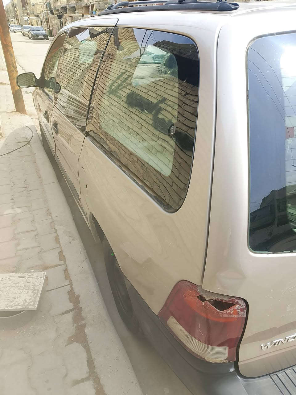 سلام عليكم اعادت نشر فورد وندستار 2002
السياره جاهزه ماعدا التبريد وشغلته بسيطه رقم بغداد بسمنه نكليزي تحويل مباشر 7راكب تريده حمل شتريده تشتغل مكينه افلون كيرمبدل جديد حاويه 

 الاتصال ***********
سيد علي حبي تجي. تكلب السياره وتدلل مكانه بغداد جديده السعر 40
وبي مجال قليل
