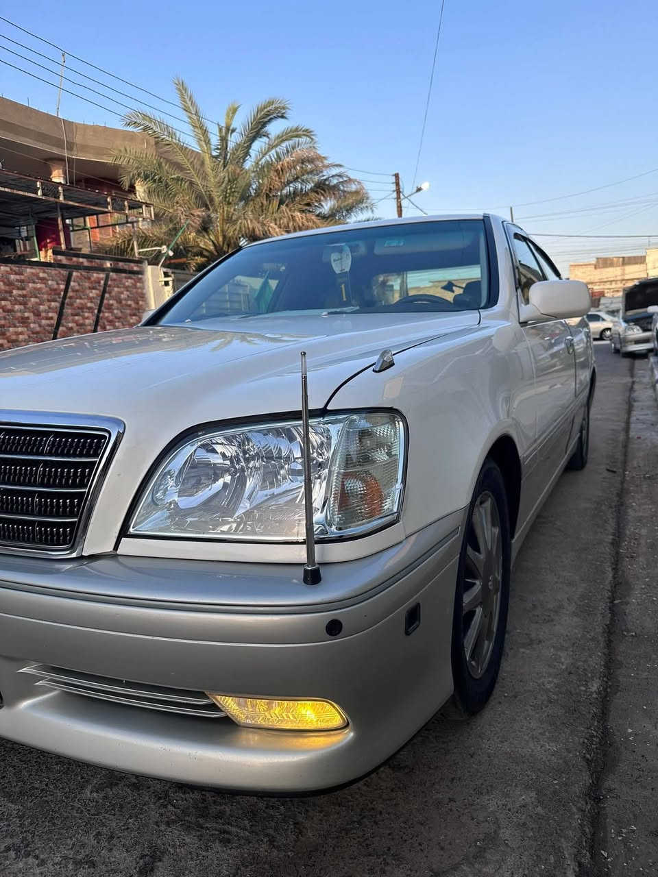 السلام عليكم
للبيع ملكة جنون 
موديل ٢٠٠٣
الون ابيض محجل  
تسجيل جديد 
قرار ٤٨  رقم بصره شرط التحويل ثاني يوم بسمي 
٤ دكم  ردار  ٤ كشنات كهرباء جلد كرستال اصل وفصل 
لايت زنون عالي ناصي  يصعد وينزل ويه سويج
حجر كزوز بلادي مامفتوح فوك جوا 
سيدي ٦ اقراص بلاتوث كامره حساس امامي خلفي 
كامرات امامي خلفي بلادي اريل امامي خلفي اصل
يرباك دركة وتكم برده خلفيه كشنات جلد 
ستيراً كهرباء  ديفور الجبير شاصي ٧٥ 
ويلكب نجم تخم تاير  حداده مشط لكزاز يسر بلادي 
تحكم ستيراً صفحتين كروز سرعه تيبلام 
سياره كفاله كص وضربه وصبغ وتبديل 
بيها دحجه صبعين يم بك لايت ومسحب كارت 
كفاله صبغ العراق واليابان ماشيه ٧٠
اي ستفسار الاتصال بالرقم 
مكان السياره البصره 

*********** 
اي استفسار الاتصال بالرقم   مكلف بالنشر
