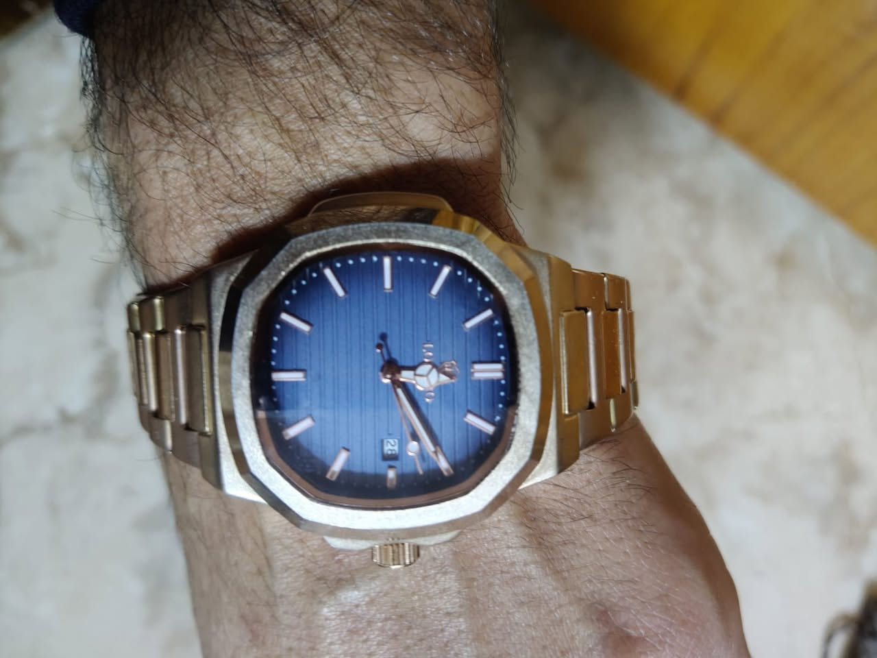 ساعات للبيع كلهن جديدات ونضافة ١٠٠
شغالات بدون اي خلل شرط
سعر الوحدة ١٥ الف 
بس الذهبيه ب ٢٥ 
واذا كلهن. خصم 
شراي تعال خاص


**إذا كنت صاحب هذا الإعلان وتريد حذفه لأي سبب، رجاءا أرسل رسالة إلى الدعم الفني**