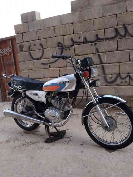 دراجه للبيع ايراني مديل 2021 و شاصي 2014 كامله مكمله بـ 900 ربع ما ينزل منها كامله من كلشي تجي تشغل و تطلع مكفولة من كلشي حرفيا من اصويليات و شاصي و الثالث مالتها 100 و انته بعد أحكم ‏ *********** ‏ بيه واتس المكان البصره الصالحيه.
