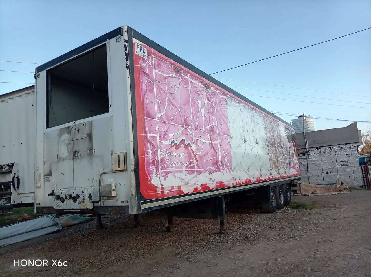 بەڕاد کرۆن مۆدێل 2015 مەنەفێست 
دنگیر دیسک گەورە سەحال بیلاد
بەرزی 265
دیوار 5سم
ژم ***********.   ##.   ***********
