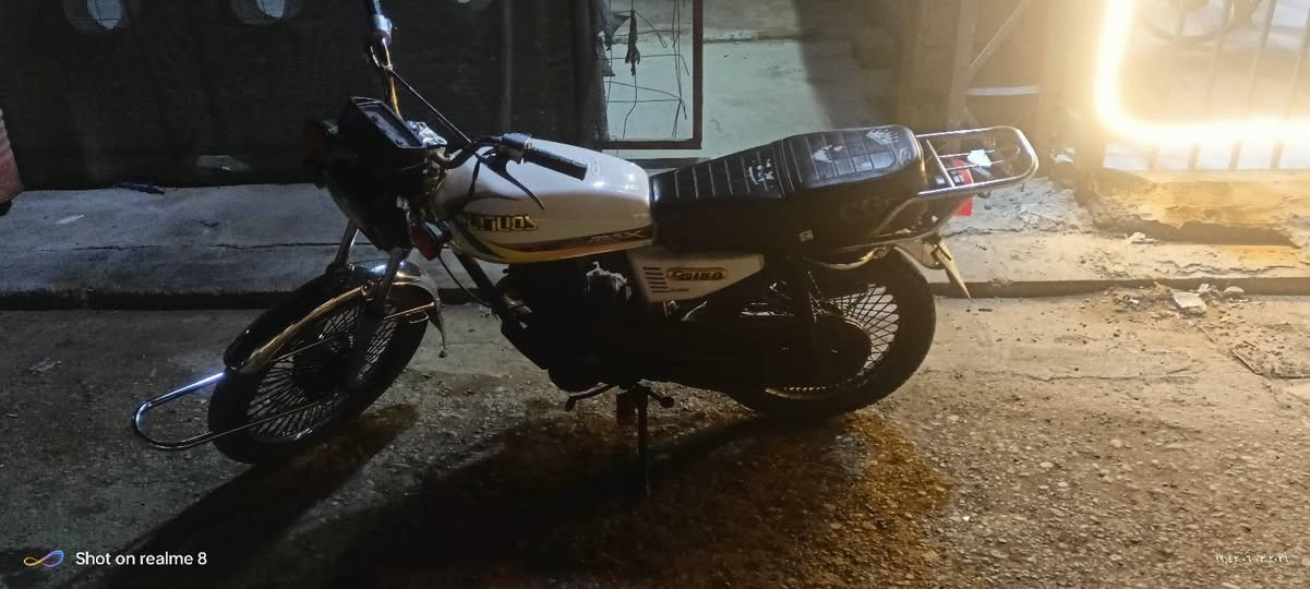 دراجه لبيع خمسه كير السعر 350بي مجال شويه مكان تكريت الشراي يتصل هذا رقمي ***********
