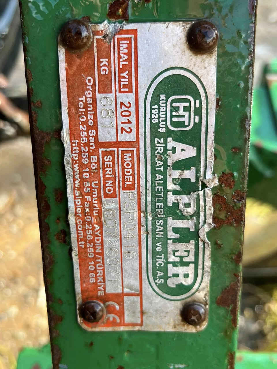 چوار گاسني ALPLERئسلي زؤر پاك بةسئ حةجمة گؤرئت 14/16/18بوفروشتن  ***********
