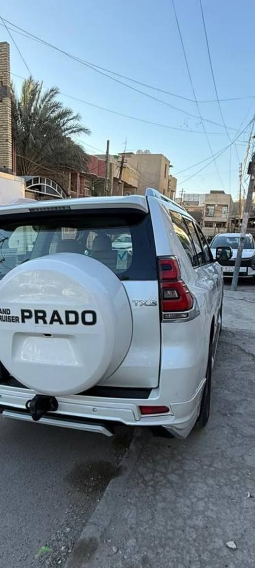 السلام عليكم برادو موديل 2018 بغداد خليج بدون صبغ السعر 380 ورقة وبيه مجال بسيط  العنوان بغداد جميلة  ***********
