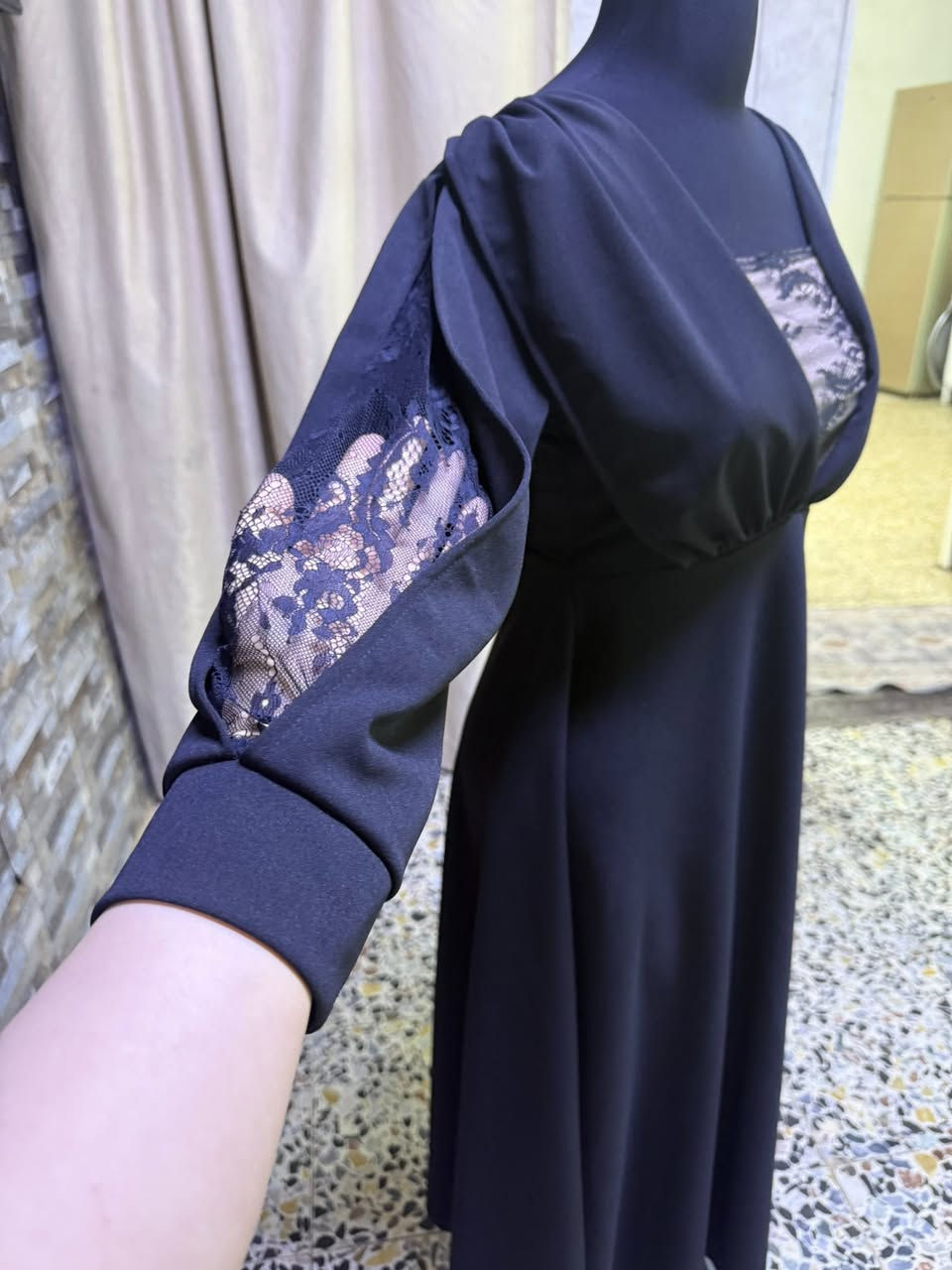 الاسود ابو تول ب٤٠
الجمسوت الاسود ٣٠
الاحمر الفستان ٢٠
الفستان الاسود الي من جوه تول ب٢٥
الوردي شك يدوي ب٦٠قفله فستان بلحقيقه يموت 
مكاني بغداد وتوصيل اكو الي تريدي صوري وراسليني ع خاص نتفاهم ع سعره هم عادي


**إذا كنت صاحب هذا الإعلان وتريد حذفه لأي سبب، رجاءا أرسل رسالة إلى الدعم الفني**