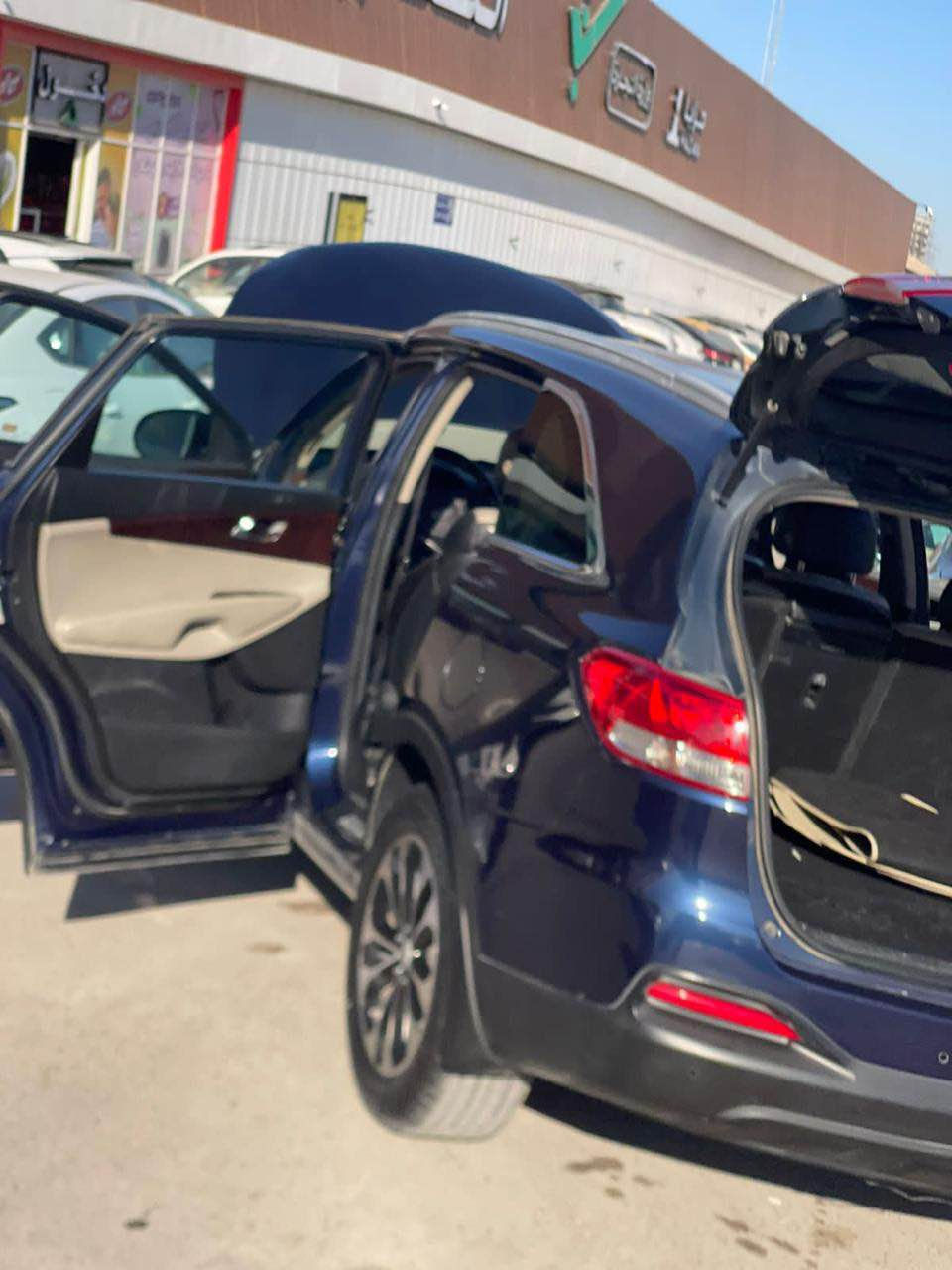 سورنتو 2017 وارد امريكي 
حادثه فقط شبر بل بنيد سياره جديده 
وجاهزه من كلشي براغي نقص ما بيه 
محرك 4 سلندر 5 راكب 
رقم اربيل جديد بسمي شخصيا 
اي استفسار. اتصل *********** 
عنوان بغداد  السعر 154 مال بيع رجاء الي تعجبه يتصل 
اي استفسار اتصل واني حاضر صور حادث وسونار موجود بغداد, العراق
