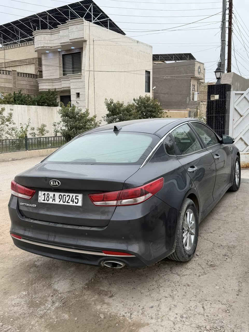 سلام عليكم
اوبتما 2018 FE                                    
ماشيه  81 ميل
وارد امريكي حادثها جاملغ فقط و راجع بارد و رصعه بالبنيد ايرباكات سليمه وموضحه بالصور 
سياره نضيفه و حلوه 
رقم بابل دولي
السعر 148 و بيها مجال 
مكان السيارة بابل الحله 
***********
***********
