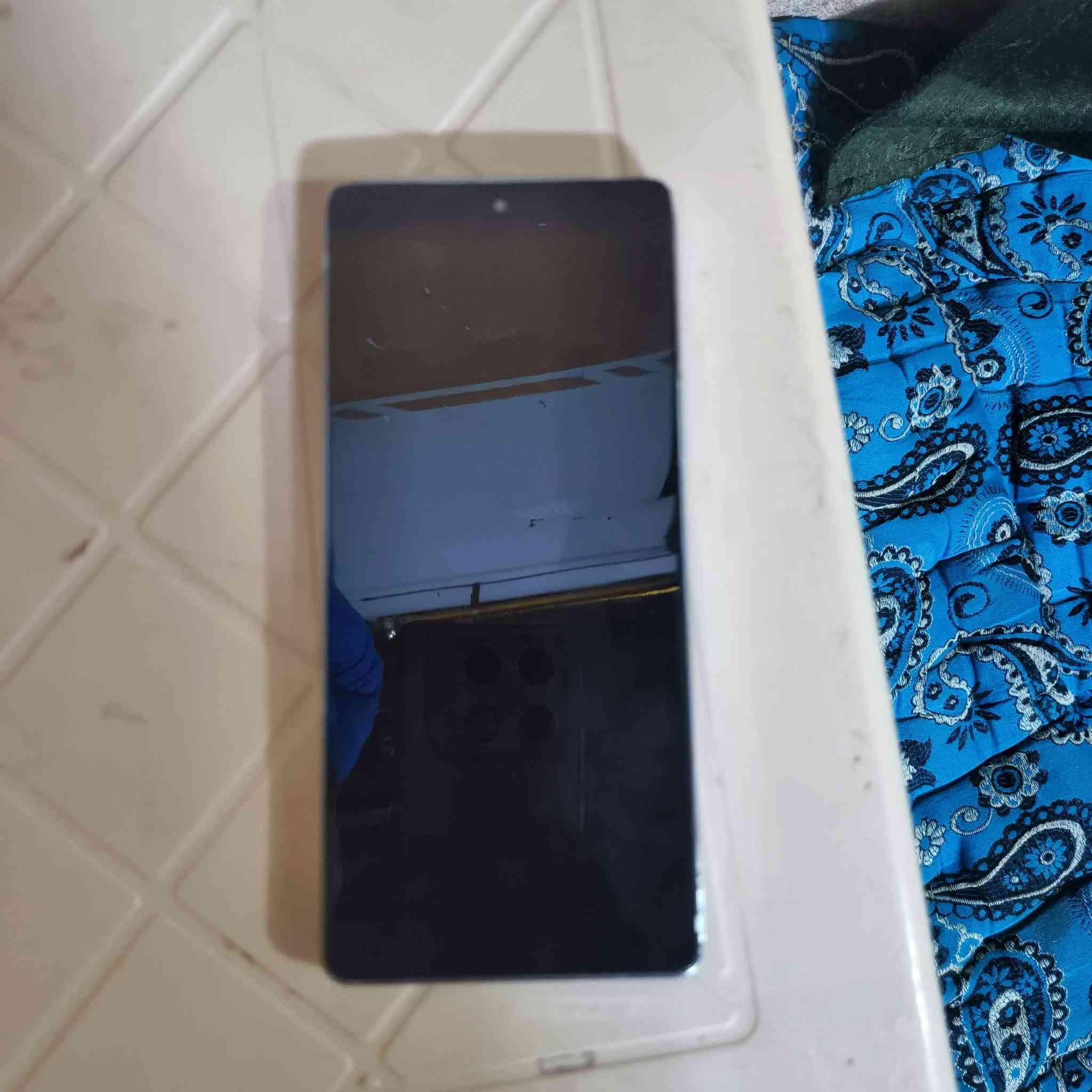 سلام عليكم انفنكس جيتي 20 برو الجهاز تردد الشاشه 144 يعني 120 فريم بل ثانيه كلش سلس سعره 150 مكاني الخالص قريه ابو تمر  وضرر الي بي مال الشاشه الهنه الخطوط بكلشي ممءثرات لا هسة ولا بل مستقبل  ***********
