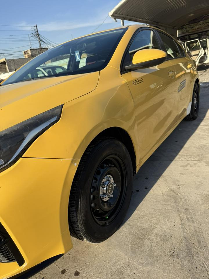 السلام عليكم للبيع كيا فورتي موديل 20 رقم بغداد
بسمي تحويل ثاني يوم جاهزه مناقصها اي شي 

تخم تاير جديد وصدر أمامي وخلفي كله جديد 

بيها جاملغ خلفي من امريكه وبنيد مبدل محرك 200 دوش المرغوب   سعر 125  وبيها مجال مكاني بغداد الدوره هوررجب  

هـ ***********. بي واتساب
