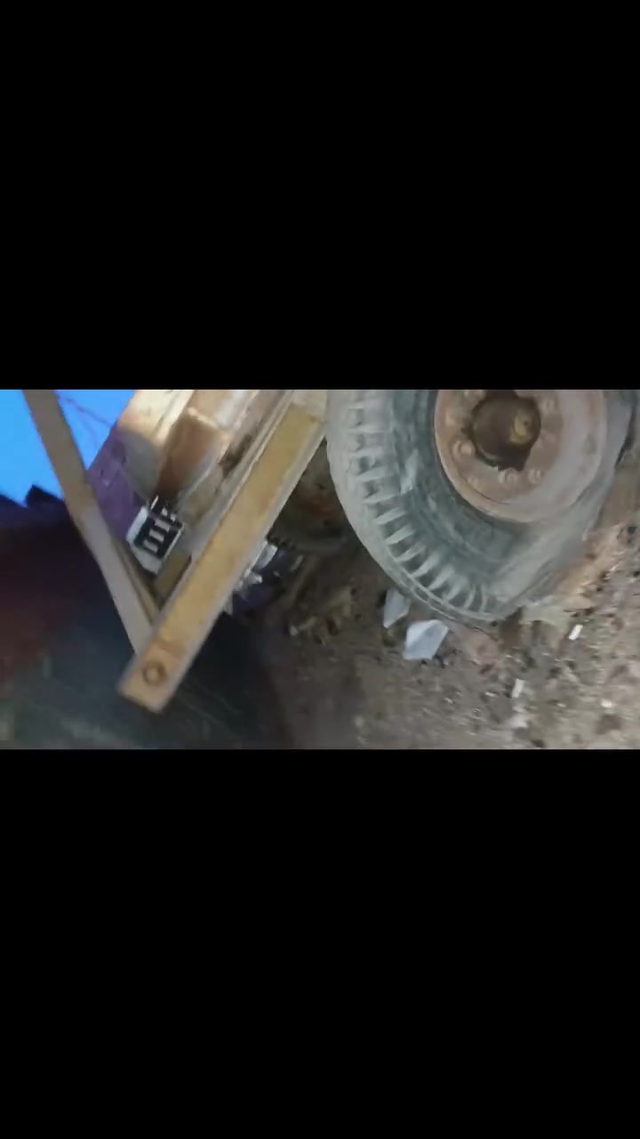 للبيع بطل كامل ماعدا التاروسه 
***********
