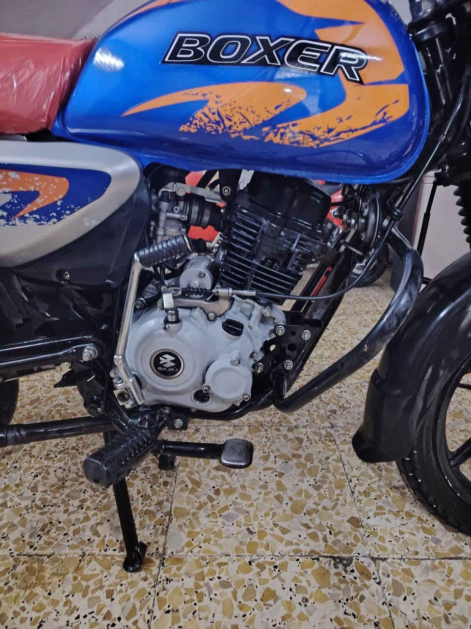 السلام عليكم
بوكسر جبلي للبيع موديل 2023 نازله ب 24 دراجه كفاله عامه ماشية 10الاف رقم بغداد تحويل ثاني يوم شرط عقد مروري دراجه جاهزه على اخر حبايه لا تخابرني اذا ما تقره تفاصيل  مكاني بغداد مكلف بل نشر هذا رقمي ***********
