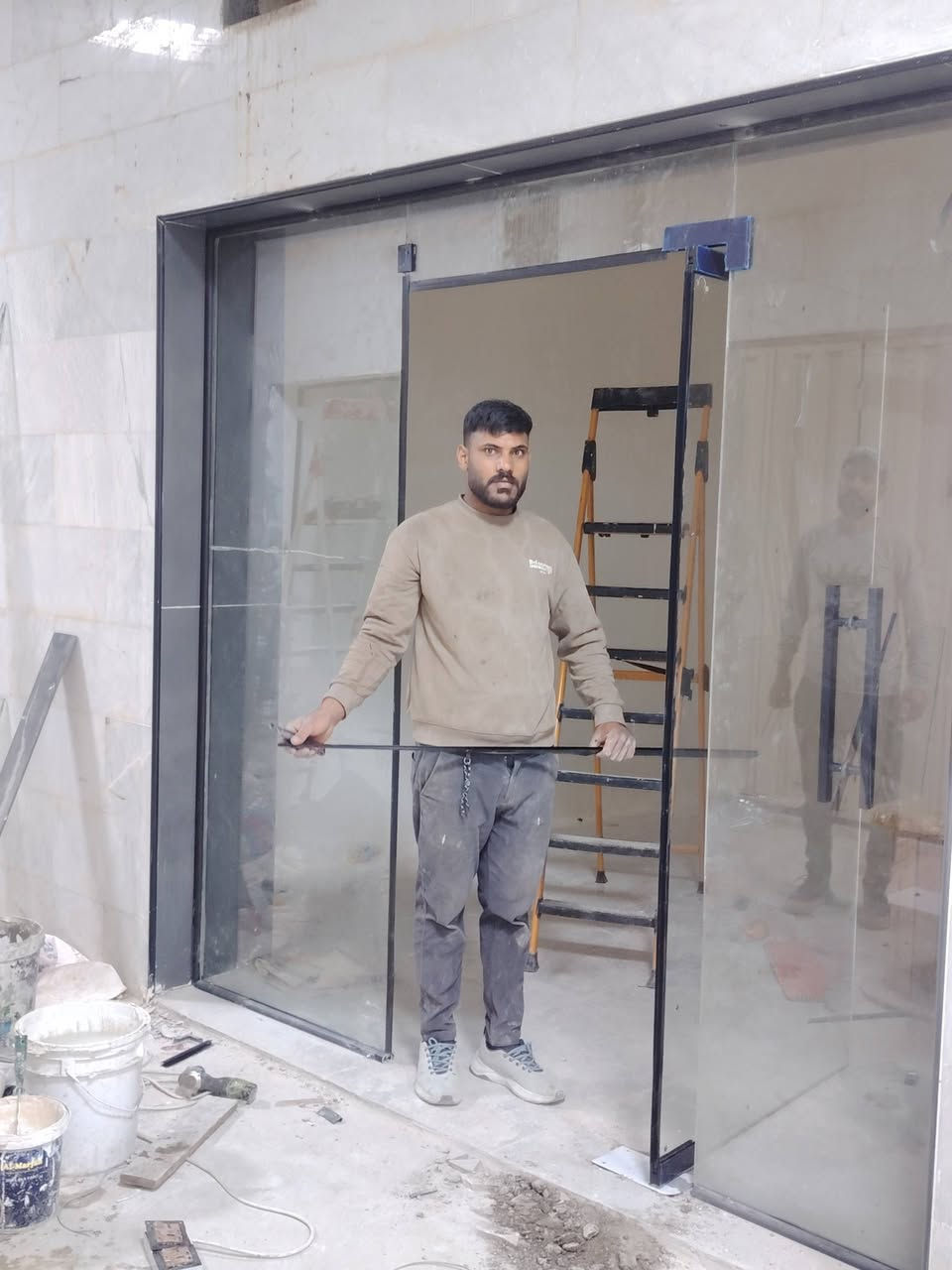 زجاجيات عباس الخطابي كربلاء
***********
