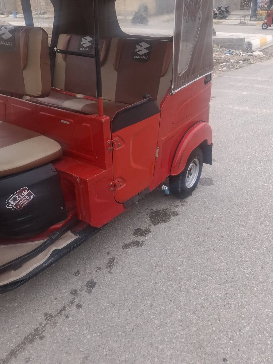 من رخصت الادمن تكتك باجاج 21شهر 12رقم واسط السعر 7300وبيه مجال مكاني رفاعي مااجاوب عله الفيس الاتصال عله الرقم***********
