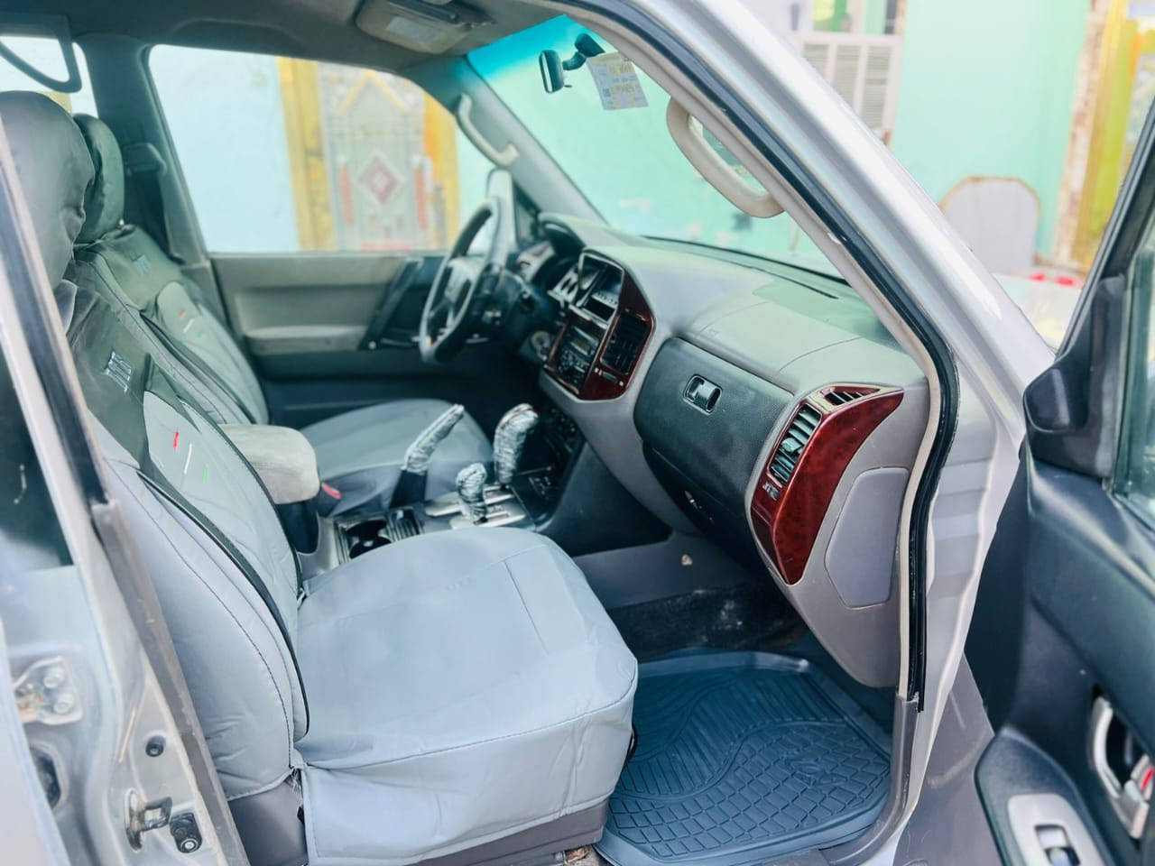 باجيرو موديل 2006 كير محرك 3000 فيفتي فيشتين هسه شاده رقم بصره تحويل صبغ عام سعر 80 بيها مجال *********** مكانها بصره رميله شماليه
