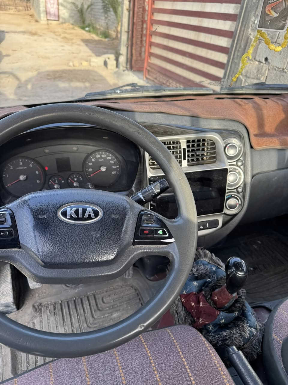 كيا حمل لبيع 
موديل 2018
رقم السيارة بغداد 
رقم صاحب السيارة 
***********
