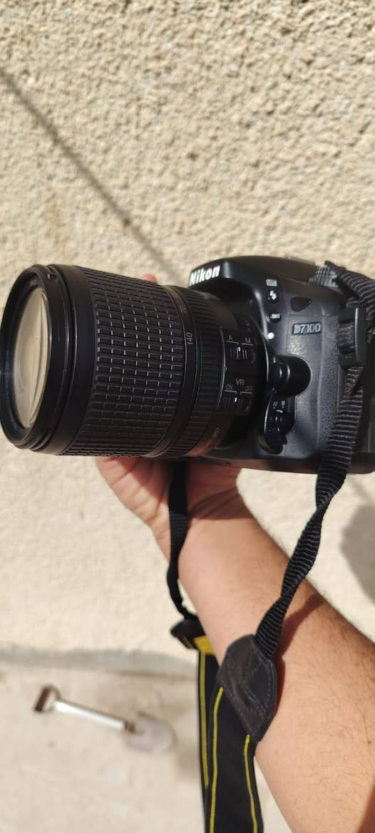 كاميرا نيكون 7100 للبيع البصره نظافه الكاميرا 95% كاميرا مع شاحنه مع جنطه مع بطاريه العنوان البصره لا يوجد توصيل تجي وتشوف بعينك سعر 650 وبيها مجال للاستفسار واتساب او اتصال غير متواجد في الفيسبوك ***********
