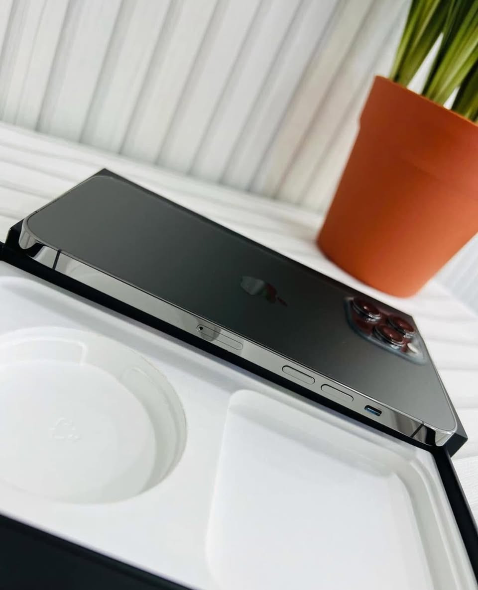 ذاكرة 256

البطارية 78

سعر 365 سعر نهائي اتصال *********** خاص مغلق
