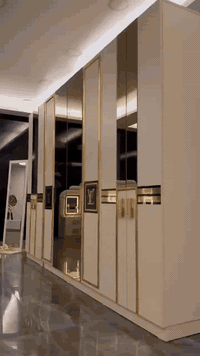 *موديل   لويز فيتون      المودرن*

عرض خاص سعر مليون و600 
*10 قطع*.    *320سم*

*1- ضهر بلوك*

*2- برغي وچوي حديد*
  
*سرير مخزن جك*

*5- شغل درجه اولى*

عشر قطع تركي اصلي 
ضمان خمس سنوات فتح وشد عشر مرات صبغ حراري 
للحجز والاستفسار الاتصال رقم واتساب ***********
