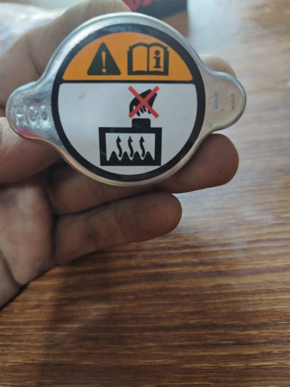 السلام عليكم يتوفر توصيل لجميع المحافظات 
***********
