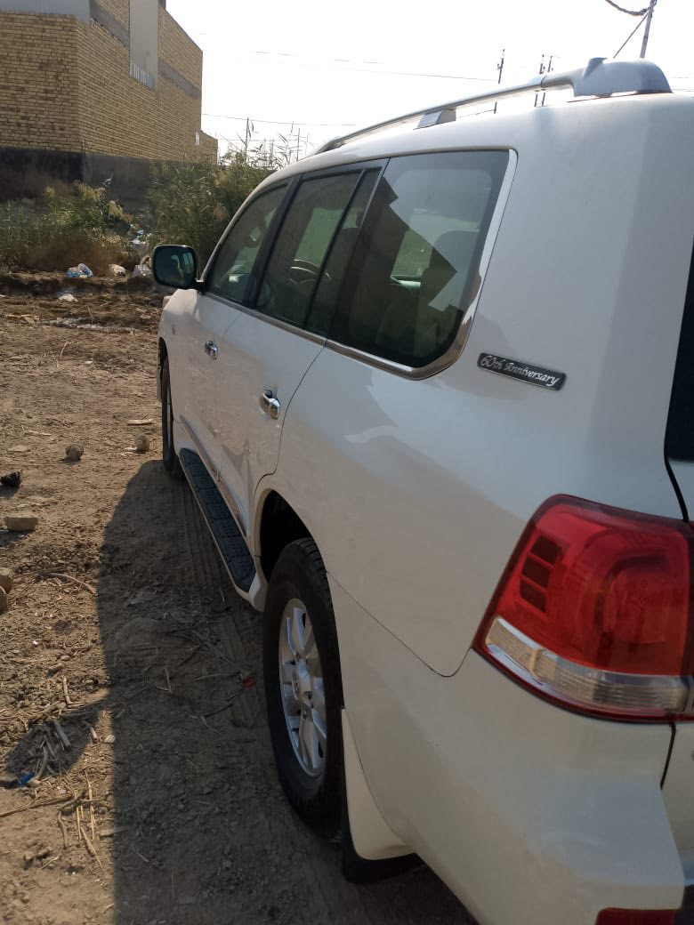 سلام عليكم لاندكروز موديل2011 ستينيه مكفوله كفاله عامه سياره جاهزة تخم تواير حداديه محرك سته سلندر سعر كلاثه ونص وبيه مجال بسيط رقم بغداد إنكليزي      العنوان ذي قار ***********
