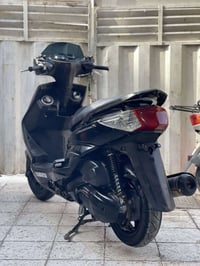 للبيع دراجتين الاولى سكنس فحل ياباني طلاعات  شاشه ثلاث الوان قبق نفخ س...