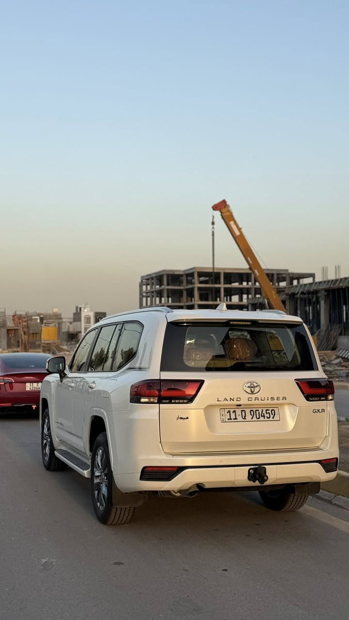 سلام عليكم ....
لاند كروز موديل 2025 للبيع او المراوس 

تويوتا العراق ضمان فئة

GXR

محرك 6 سلندر 4000cc تنفس طبيعي السيارة حالة الزيرو ماشية 260 كيلو متر

المواصفات

١ بصمة تشغيل

٢. تشغيل عن بعد

٣ . خمس بصمات ابواب

٤. باب خلفي كهرباء

٥.شاشة كبيرة الوجبة جديدة

٦.كشنات كهرباء

٧. ثلاث شاشات ايباد

٨. تحكم ستيرن

٩. فتحة سقف

١٠. ثلاجة

١١.سايد بريك دكمة

١٢. حساس امامي خلفي

...للتوضيححح السيارة تويوتا العراق ضمان

.. العنوان بغداد العامرية.

السعر 75 الف دولار وبيها مجال

الرقم ....

***********

***********
