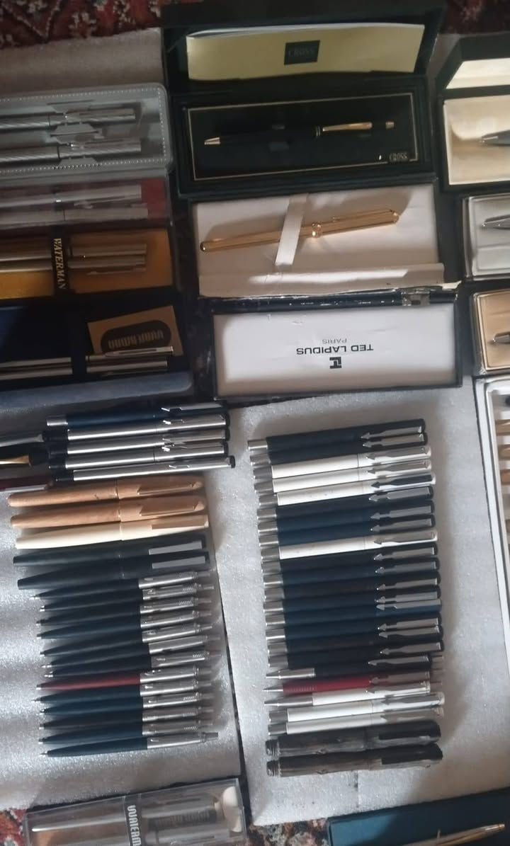 للبيع اقلام ماركات انكليزي امريكيه و فرنسيه و المانيه
اقلام جاف مستخدمه سعر القلم ١٠ الاف دينار عراقي 
اقلام حبر تروبن سعر القلم ٢٠ الف دينار 
اقلام  ووترمان فرنسي غير مستخدم سعر السيت الطخم ٥٠ الف دينار 
اقلام كروس جاف امريكي سعر القدم ٥٠ الف دينار غير مستخدم 
التوفيق للجميع الشحن متوفر لكافه محافظات العراق


**إذا كنت صاحب هذا الإعلان وتريد حذفه لأي سبب، رجاءا أرسل رسالة إلى الدعم الفني**