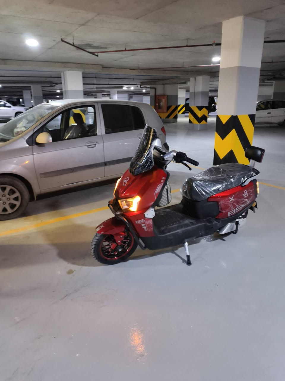 السلام عليكم صاعقة للبيع 
الدراجة ما صارلهة شهرين عندي ماشية الفين الدراجة زيرو الدراجة مكفولة كفالة عامة و اطيك ضمان رايتهة 900 الف و بيهة مجال بصيد حك الجية وخسران بيهة الله شاهد ومستعجل على بيعتهة

العنوان: بغداد المنصور شارع مطار المثنى 

التواصل: و اتساب فقط ***********
