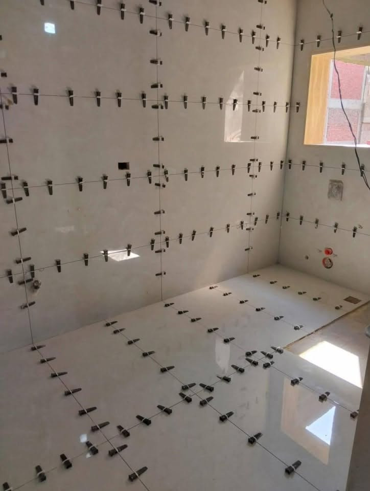 السلام عليكم بعد إذن الادمن كادر مصري درجه اولي تسليم مهندس ***********
