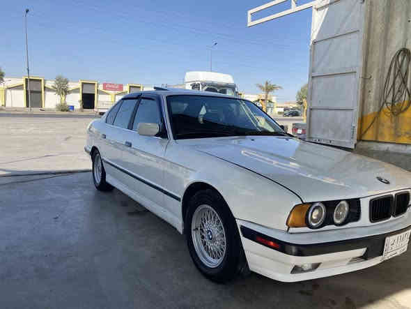 سلام عليكم
للبيع او مراوسه شعندك نزل
محرك كير عربانه 525 كبس توماتيك 
الماني مديل 91
بجم عريض 
سياره جاهزه 
كشنات جلد
داخل اسود نظيف 
سلايت كابون بيها 
صبغ حزام جماليه
ملاحضه( اصل 520)
بدون ضرر فقط 
جاملغ ساق معدل
68 بيها مجال بسيط
موصل برطله
***********
***********(واتساب فقط)
