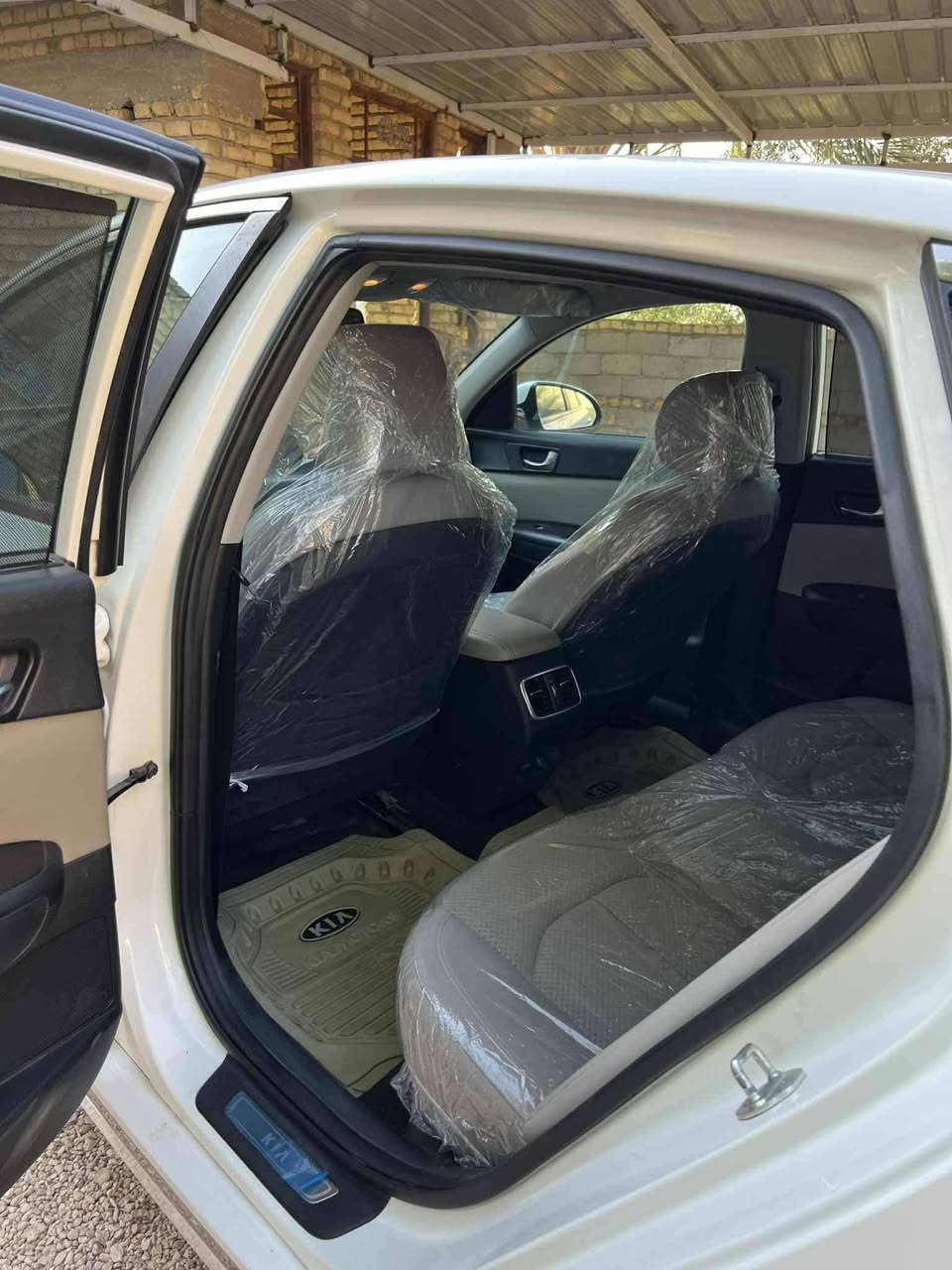 سلام عليكم كيا اوبتيما 2020 خليجي مكينه 2400 رقم بغداد بسمي فول عده الفتحه ماشيه 99 بيهه بارد باب السايق ولباقي كفاله مكان الرميثه السعر ١٩٦ وبيهه مجال الاستفسار ***********
