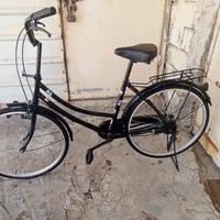 باسكل حجم 24 نضيف سعر 100 وبي مجال للتواصل 07807976217