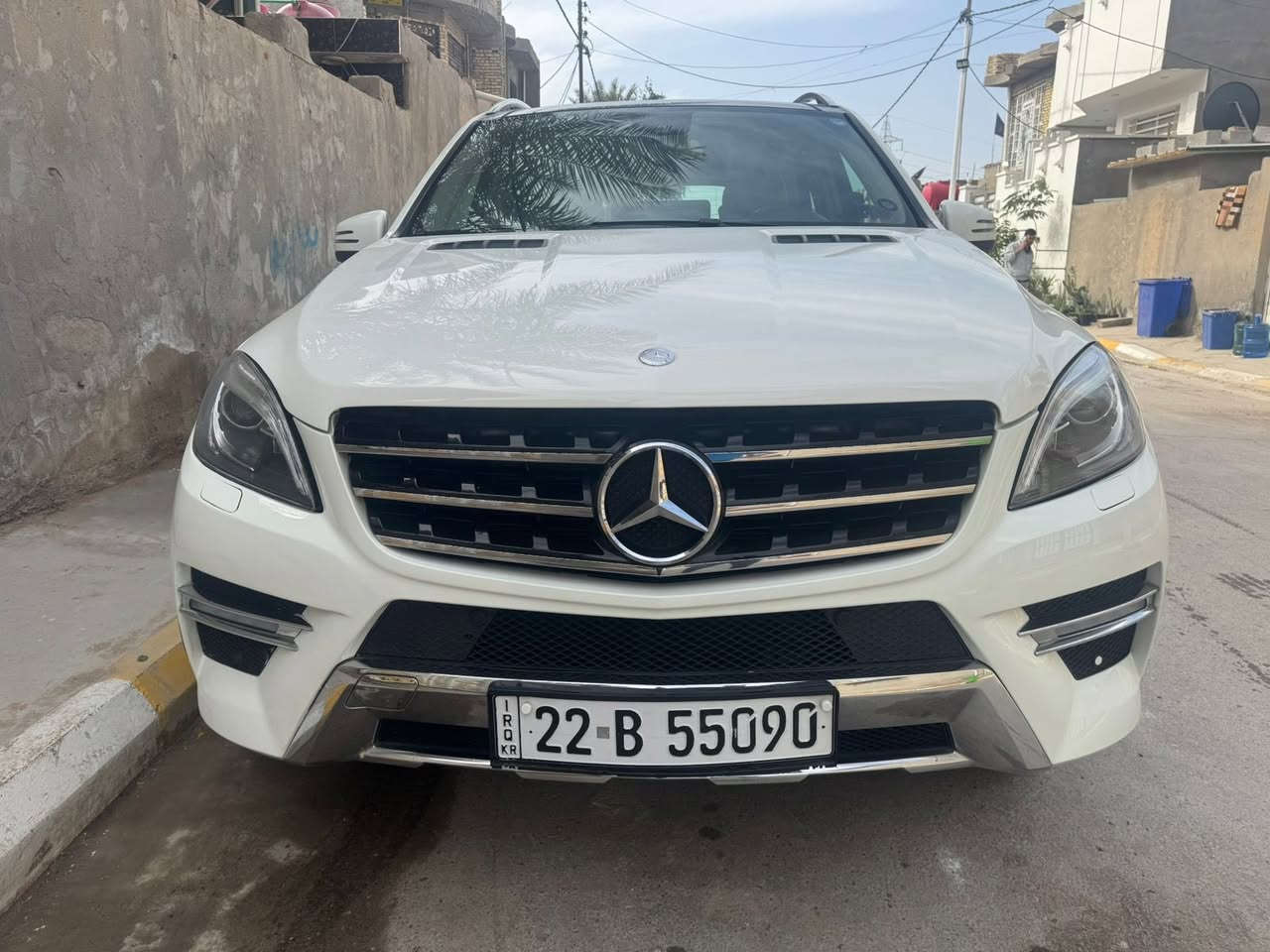 السلام عليكم سياره مرسيدس ML  موديل 2013 سياره جاهزة من كل النواحي ، فول مواصفات سياره خليجيه وكالة BCM ماشيه 125 الف سياره بلاديه AMG 
سياره رقم أربيل باسمي تحويل ثاني يوم 
للتواصل الاتصال ع الرقم *********** 
مواصفات السياره : 

كشنات تدفئه تبريد 
السياره بصمة دخول ذكي 
فور ويل درايف 
صندوق شفط 
تحديثة شاشه بلاديه ، تدعم الكار بلاي 
لايت عدسه داينمك 
تخم تاير حديد ، صار أسبوع من شاده ( ياباني اصلي ) 
تحكم كشنات خزن ميموري 
السياره بيها دمام صوت اصلي من شركة Boosh 
السونار مرفق مع الصور
