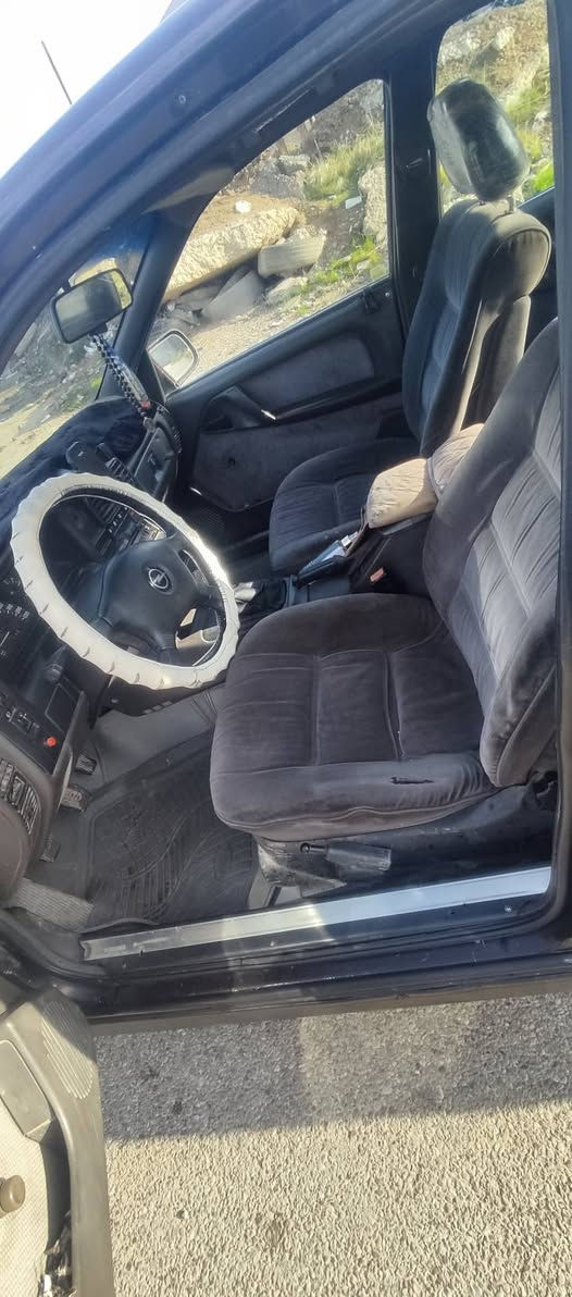 اوبل اوميگا للبيع
موديل 1990 
رقم كركوك انگليزي بسمي  هزه جديده 
محرك 20 گير عادي بداية بخار 
مكاني كركوك 
سعر 28 
***********
