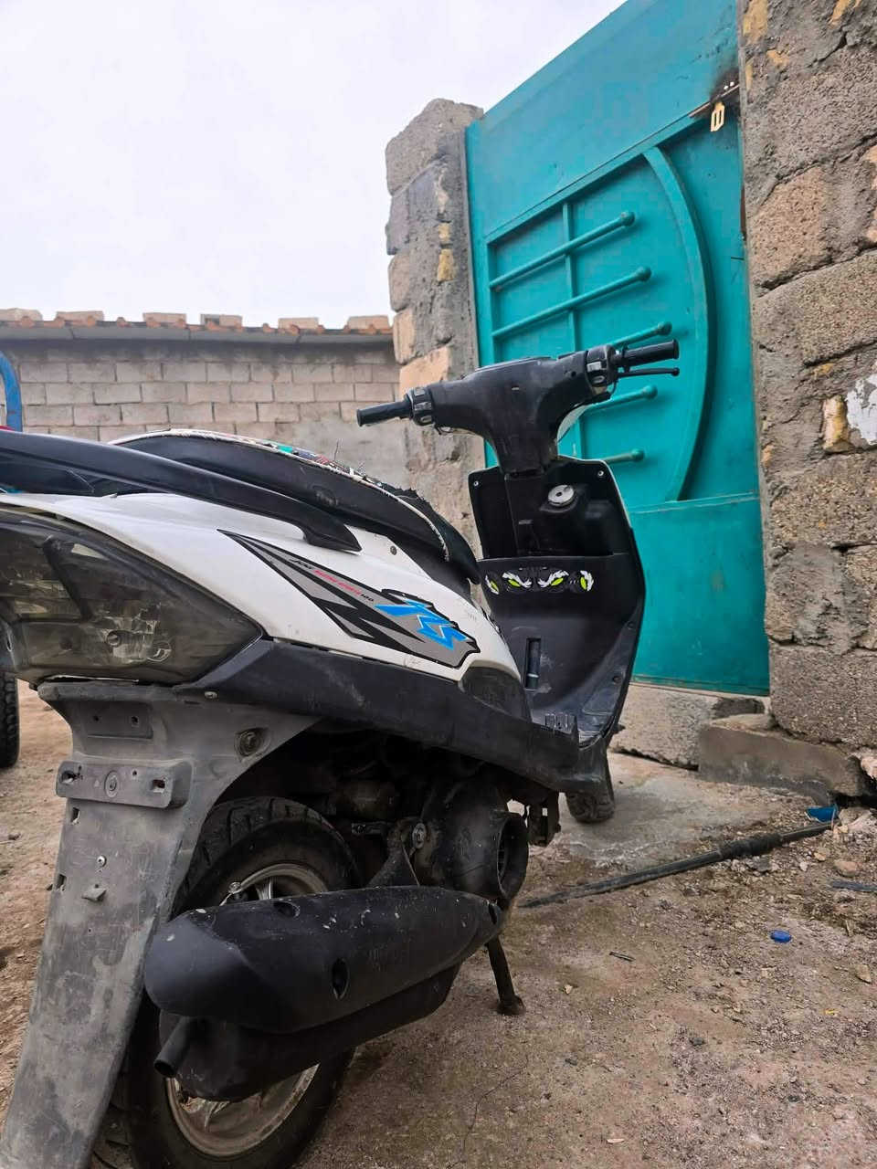 السلام عليكم ماكس
للبيع الماطور خير من الله الدراجه صار بيهه عطل بل كهربائيات مالته وتركته
1/كهربائيات شغاله
2/كلشي شغال
3/تخم تأير جيلاتين
4/كلجات جدد رياضي
5/الكفر بلادي
6/لايت زنون اصلي
سعرهه خاص المؤشراي لا يدخل


**إذا كنت صاحب هذا الإعلان وتريد حذفه لأي سبب، رجاءا أرسل رسالة إلى الدعم الفني**