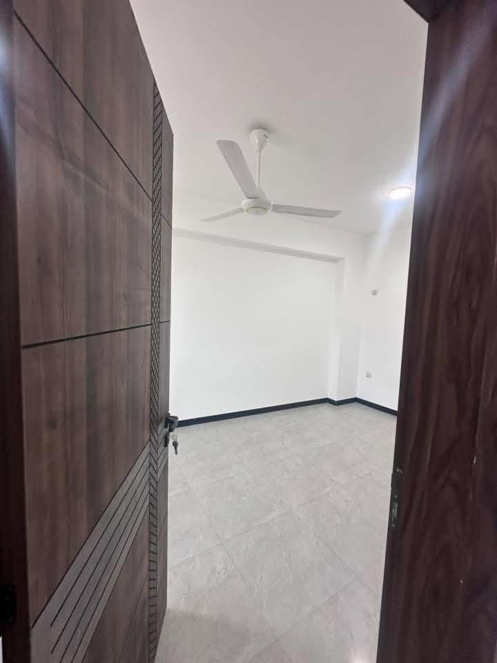 شركة المهندس مهيمن اللامي
🏢 شقق فاخرة زيرو للإيجار - في قلب الكرادة 🏢

شقق حديثة (غير مسكونة سابقاً) بتصاميم مميزة

وأسعار تنافسية 📌

المساحات والخيارات المتاحة:

غرفـة وصالـة (مساحة 70 م²) 👈 بسعر 450 ألف دينار

غرفتين وصالة (مساحة 80 م²) 👈 بسعر 550 ألف دينار

غرفتين وصالة واسعة (مساحة 100 م²) 👈 بسعر 750 ألف دينار

📍 الموقع الاستراتيجي: 

Karrada, Baghdadالكرادة داخل - مقابل كبة البغدادي (موقع حيوي وقريب من كافة الخدمات).

🗓️ بدء الحجز: الحجز مفتوح من اليوم!

📞 للمعاينة والاستفسار، تواصل مباشرة مع 

الادارة
منتظر احسان
📱 +964 771 115 7115

