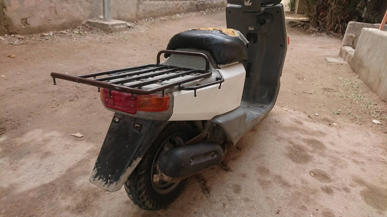 سلام عليكم دراجه بيكم نضيفه  كهربائياته شغاله الرقم  *********** السعر 500
