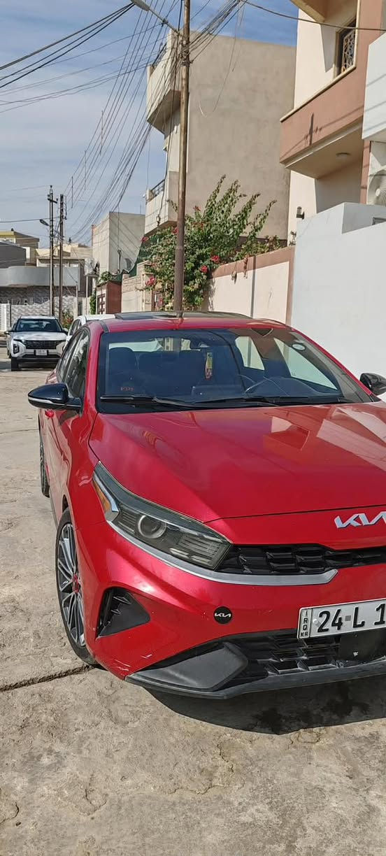 كيا فورتي
موديل 2022 
بيه 6 قطع انطيك سيارة صبغ عام بدون دواخل بشرط 
مواصفات GT فول للاخير 
هزة وسنوية جاهزه شرط تحويل 
كابون بانزين
ماشيه 100 km
كير ومحرك بشرط 
السعر ب118 وبيه مجال 
للاستفسار اتصل على الرقم ***********
